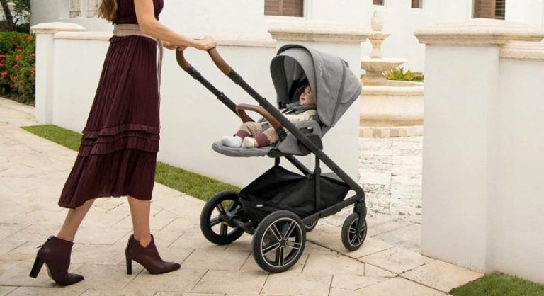 Nuna travel system